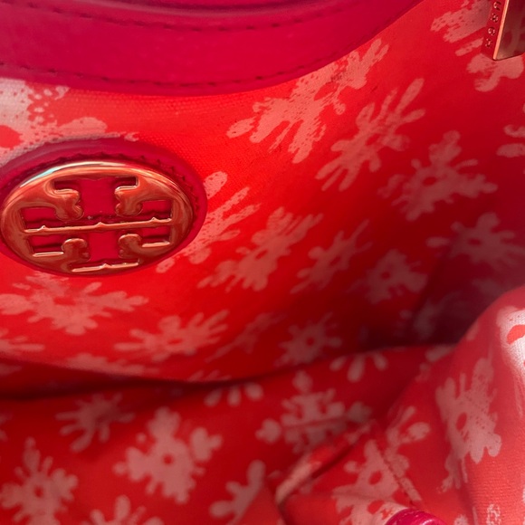 Tort Burch Tote - Picture 7 of 8